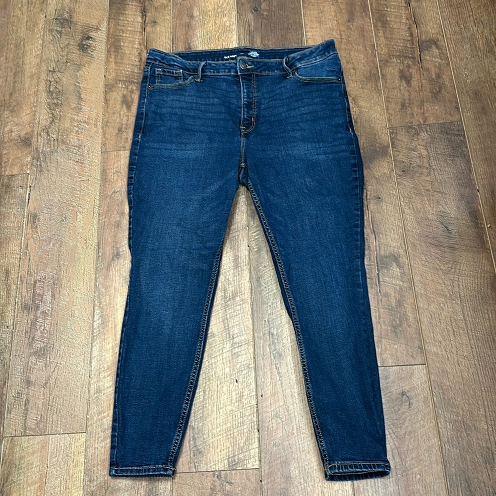 Old Navy High Rise Rockstar Super Skinny jeans